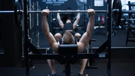Qué es la testosterona, para qué sirve y cómo aumentarla - Untitled design e