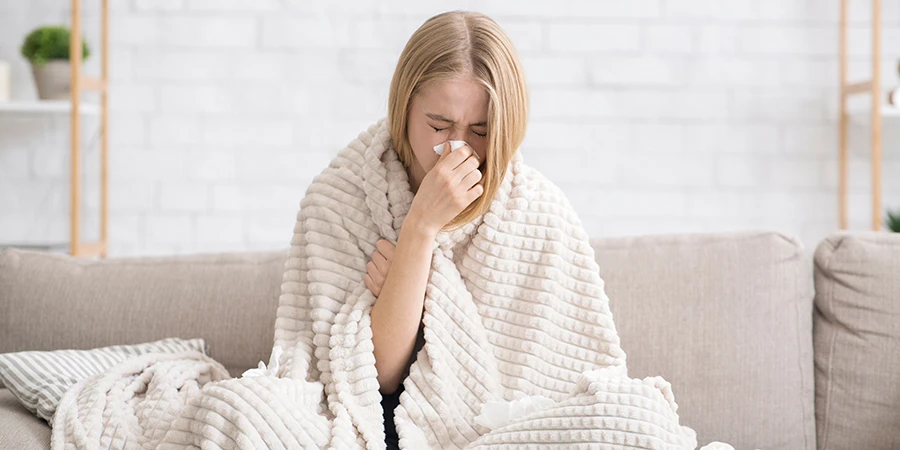Cómo prevenir el resfriado común y la gripe - AdobeStock