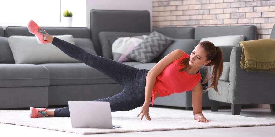 Estrategias para moverte más y tener energía durante el día - AdobeStock