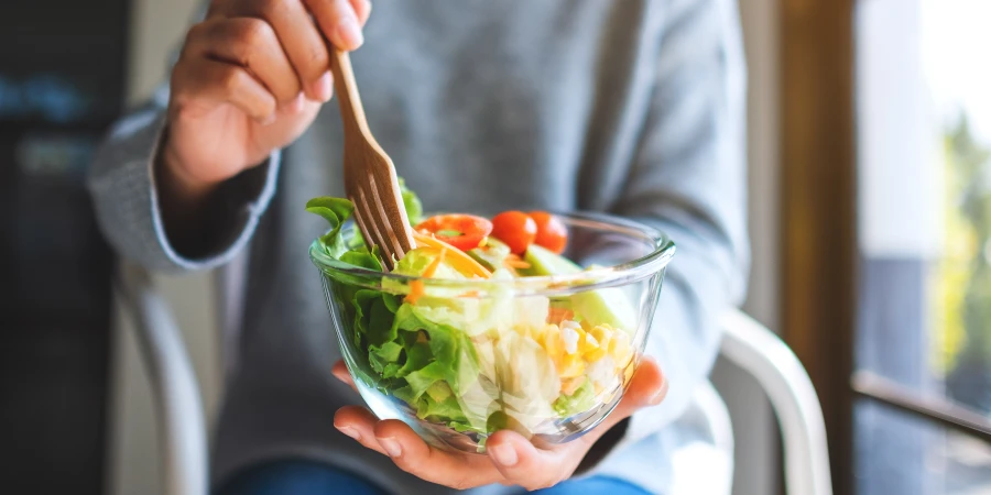 Formas sencillas de mejorar la digestión - AdobeStock