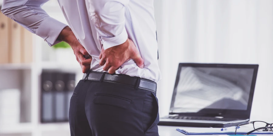 Consejos para prevenir el dolor de espalda - AdobeStock Consejos para prevenir el dolor de espalda - AdobeStock
