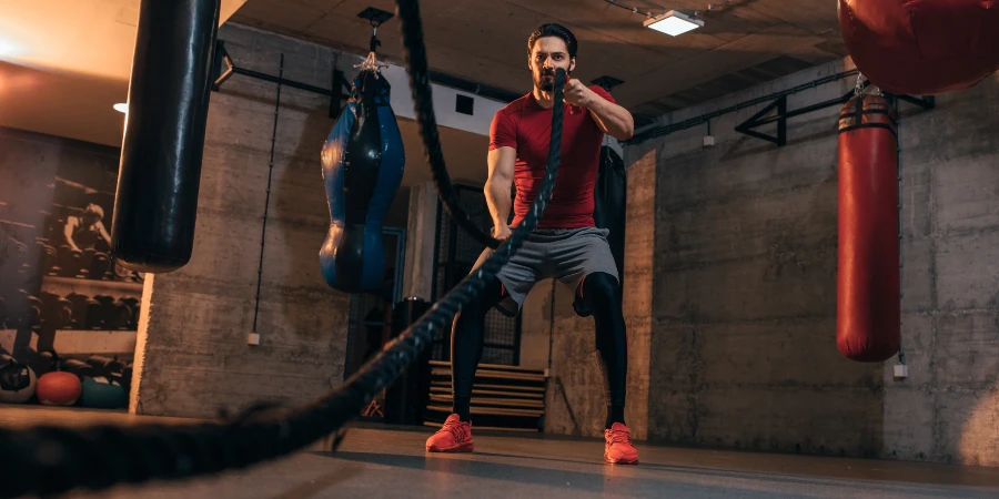 Cómo el entrenamiento de fuerza mejora tu salud a cualquier edad - AdobeStock