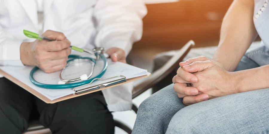 Qué ocurre en el cuerpo durante la menopausia - AdobeStock