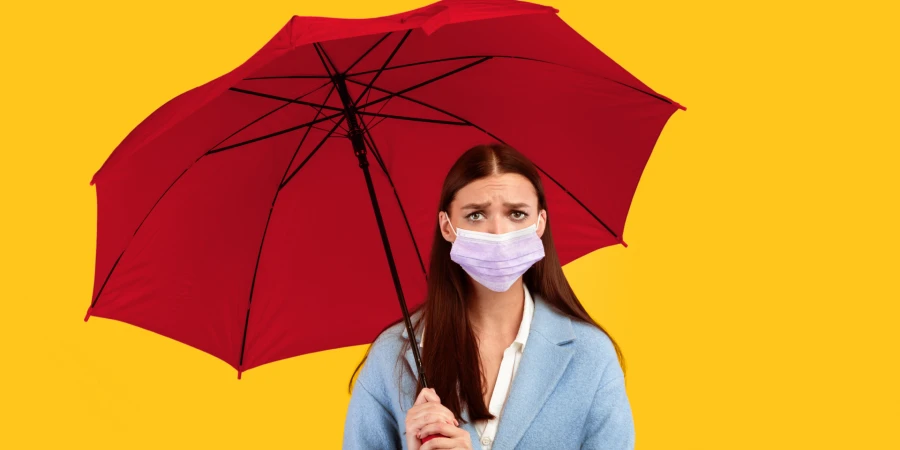Fatiga y somnolencia otoñales — Los mejores suplementos para aumentar la energía - AdobeStock