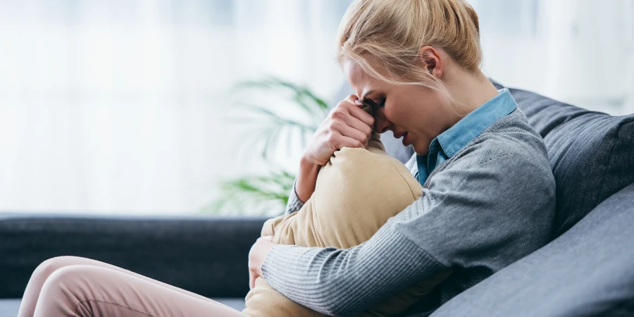 5 síntomas de deficiencia de biotina que no debes ignorar - AdobeStock