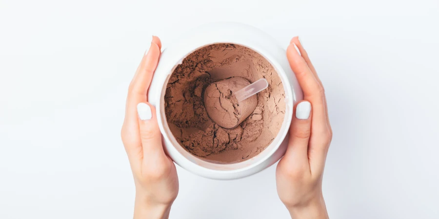 ¿Qué pasa si tomo proteínas o creatina sin hacer ejercicio? - AdobeStock ¿Qué pasa si tomo proteínas o creatina sin hacer ejercicio? - AdobeStock