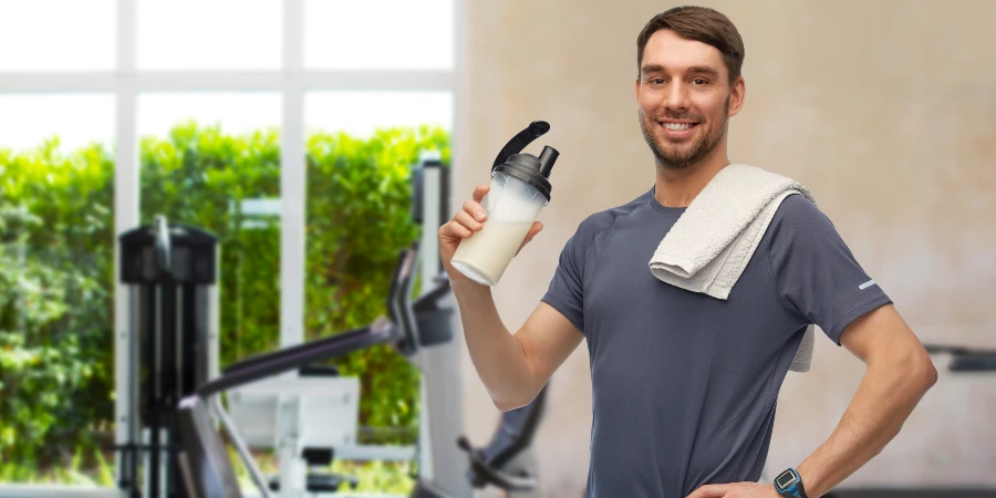 ¿Qué pasa si tomo proteínas o creatina sin hacer ejercicio? - AdobeStock ¿Qué pasa si tomo proteínas o creatina sin hacer ejercicio? - AdobeStock