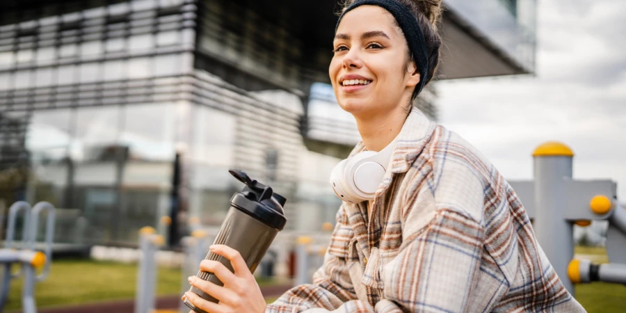 Fatiga y somnolencia otoñales — Los mejores suplementos para aumentar la energía - AdobeStock