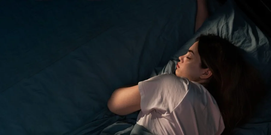 Inositol 40:1 - Para Qué Sirve y Cómo Tomarlo Bien - woman deep sleep