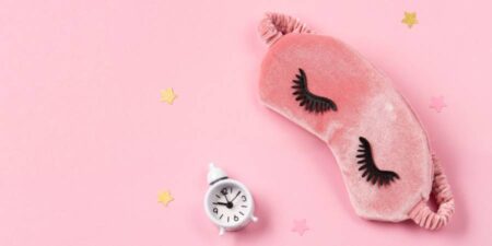 10 Auxiliares para Dormir: Os Melhores Suplementos e Ervas - sleeping mask